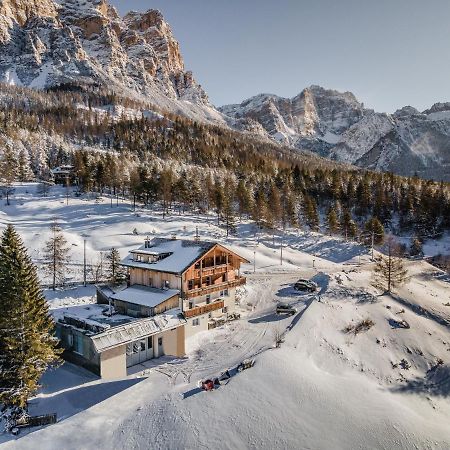 Garni Baita San Cassiano  Exteriér fotografie