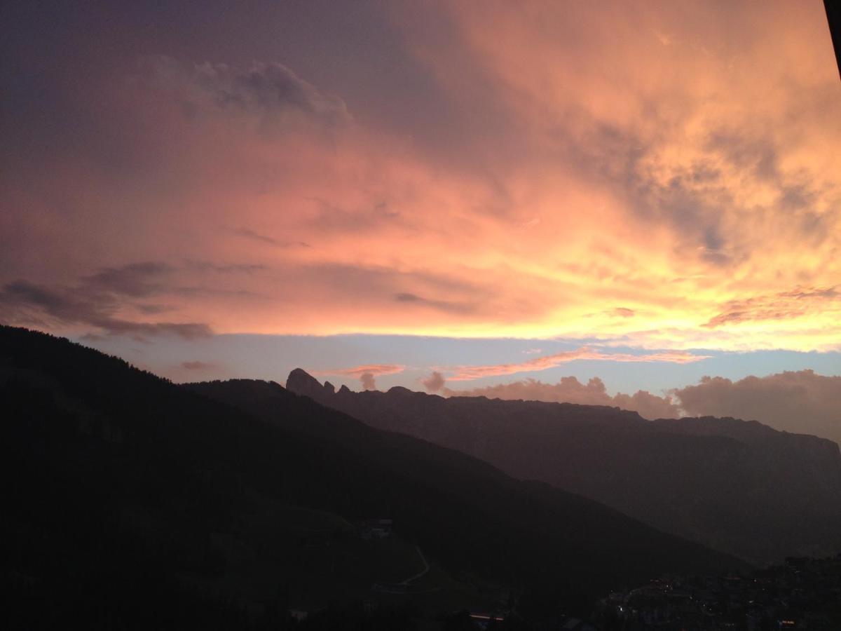 Garni Baita San Cassiano  Exteriér fotografie