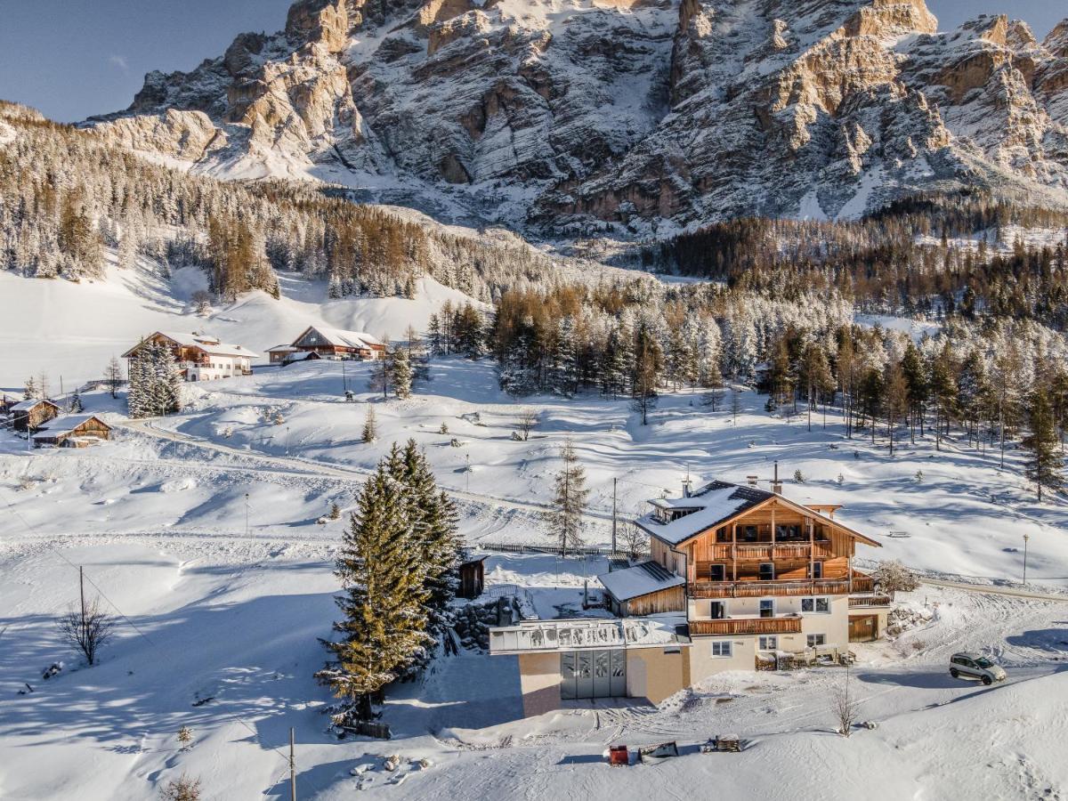 Garni Baita San Cassiano  Exteriér fotografie