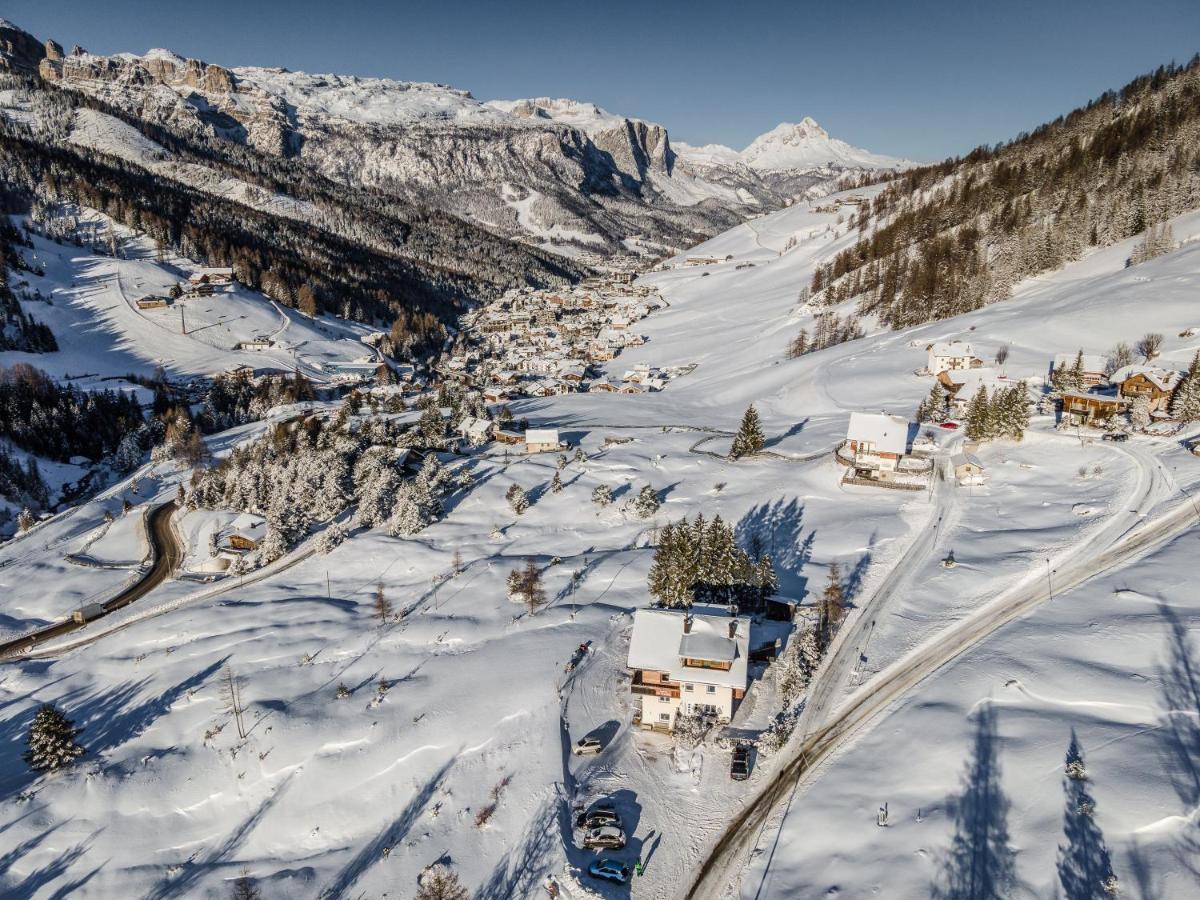 Garni Baita San Cassiano  Exteriér fotografie